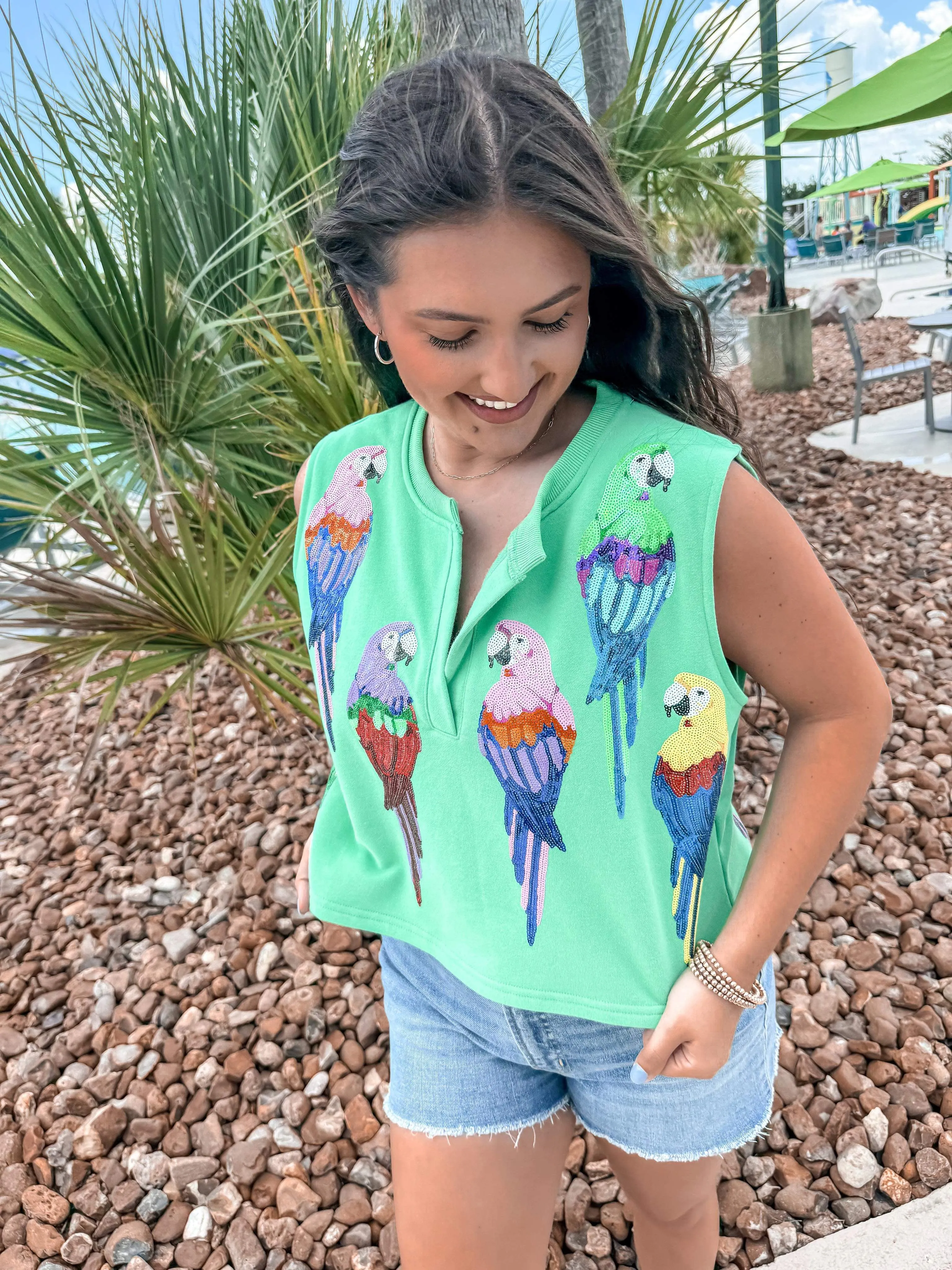 Queen Of Sparkles Green Parrot Tank